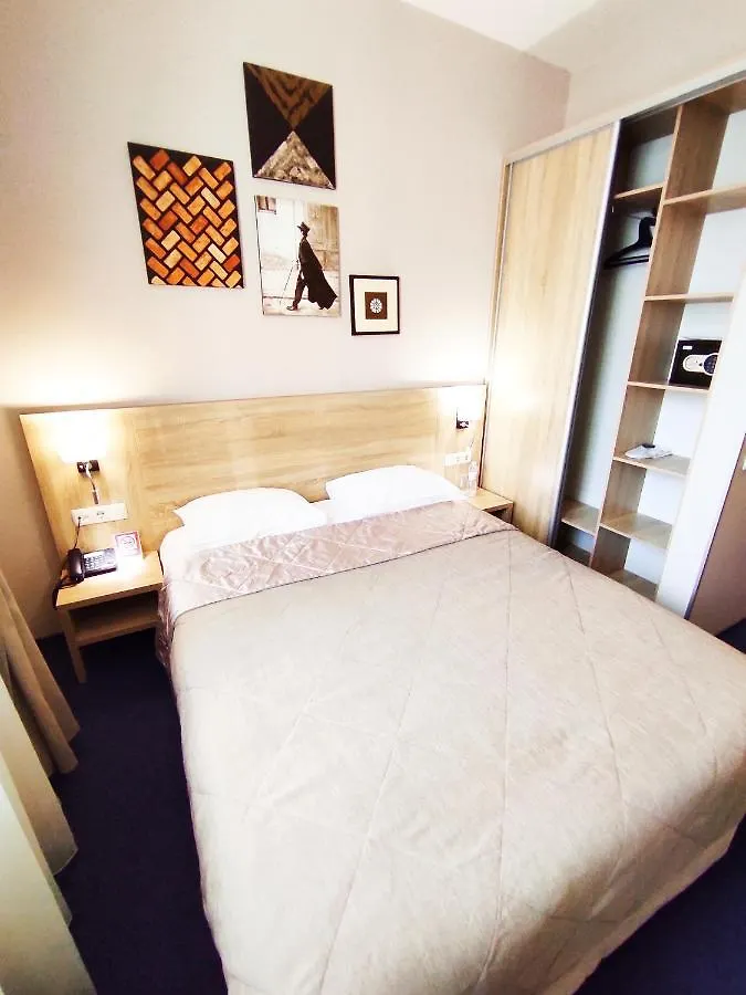 Mackintosh Hotel كييف أوكرانيا