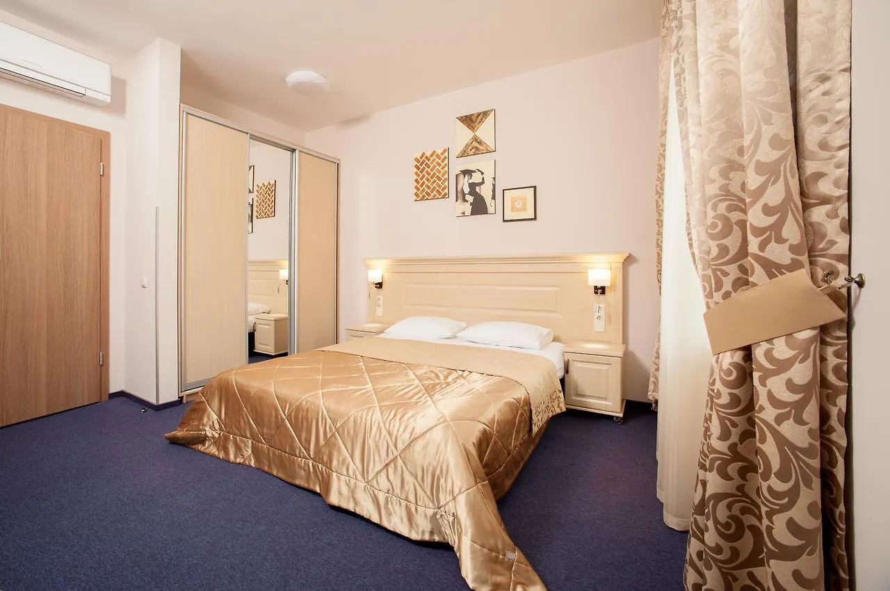 Mackintosh Hotel كييف