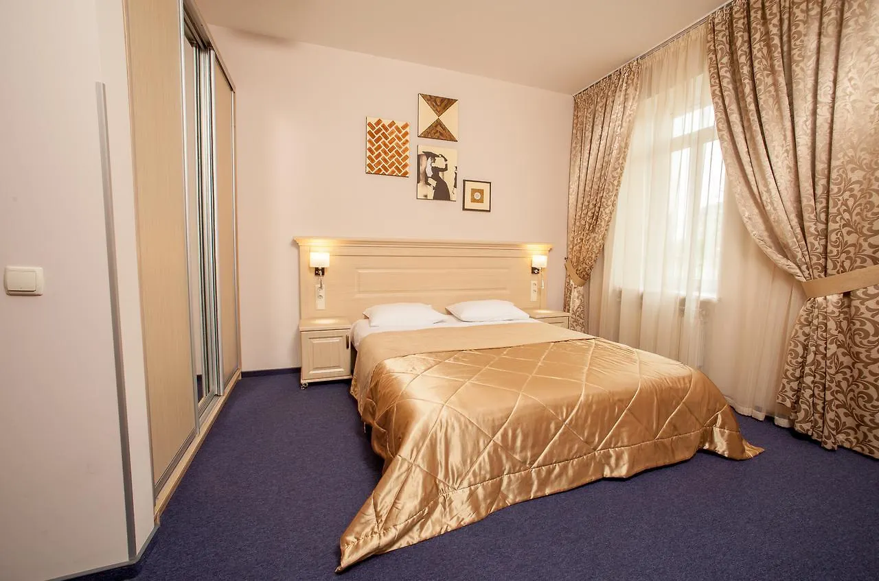 Mackintosh Hotel كييف